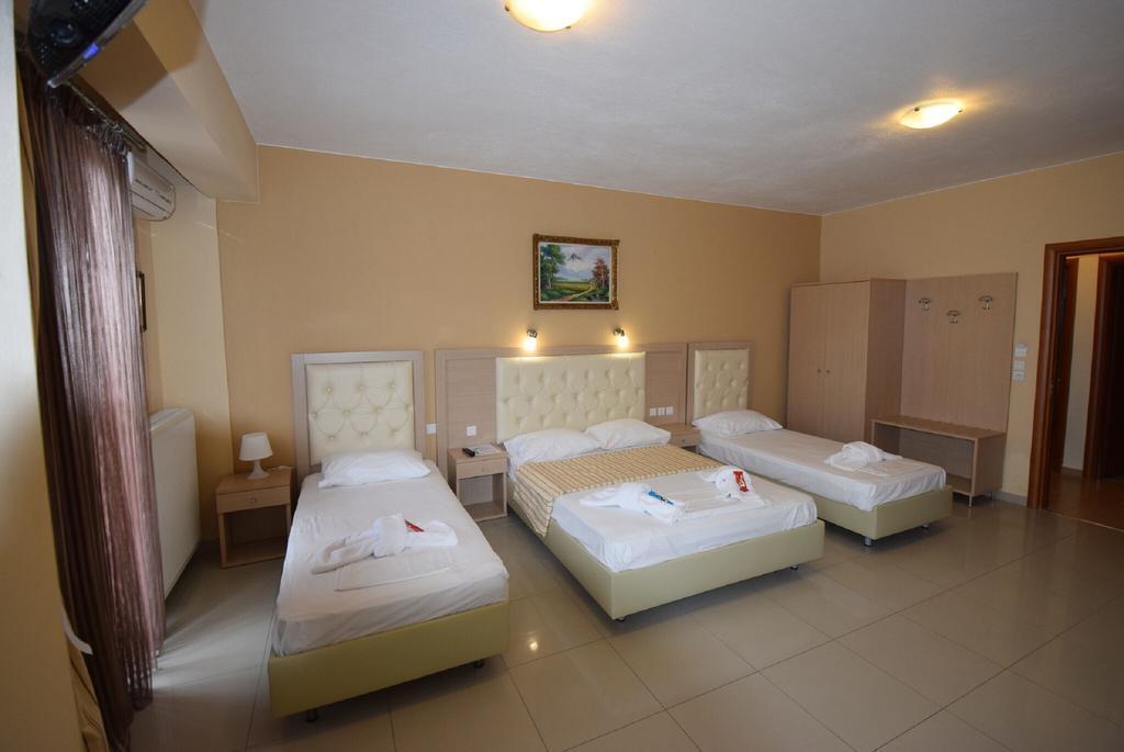 Rainbow Resort Paralía Екстериор снимка