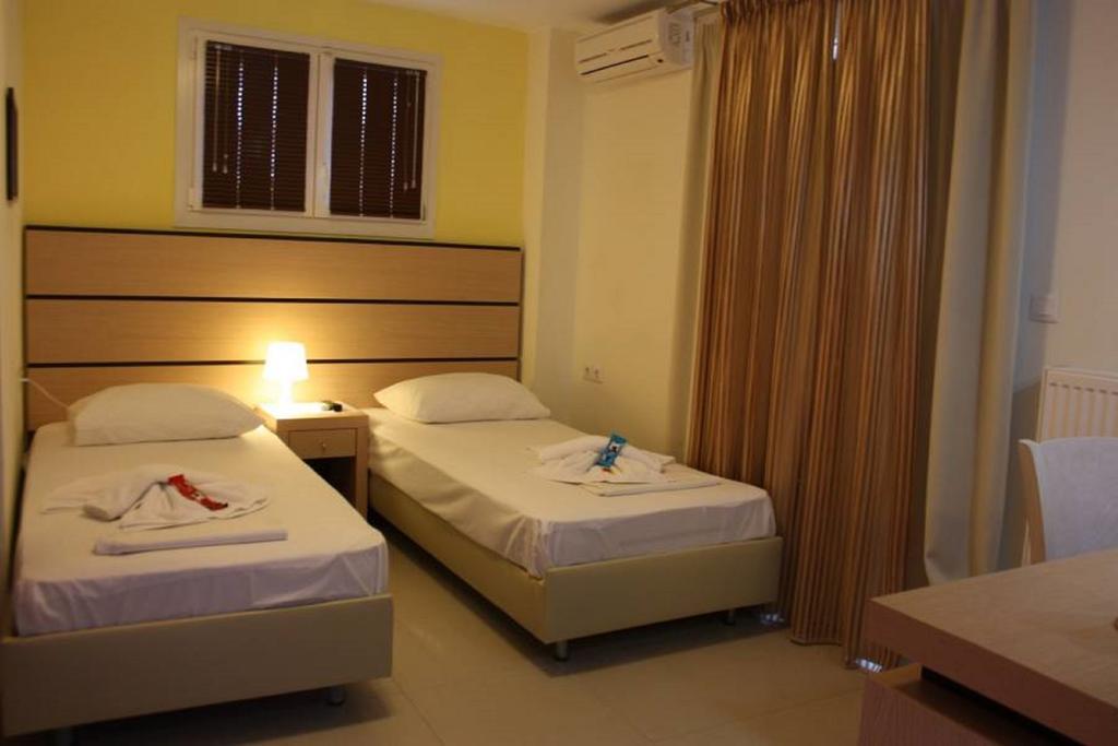 Rainbow Resort Paralía Екстериор снимка