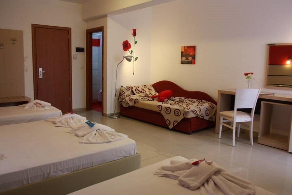 Rainbow Resort Paralía Екстериор снимка