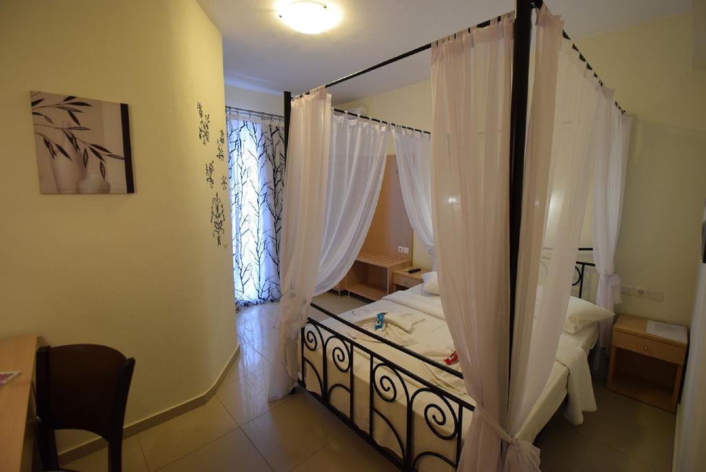 Rainbow Resort Paralía Екстериор снимка